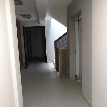 Pixel White Lejlighed *